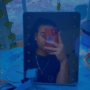 Meet your Posher, Raina